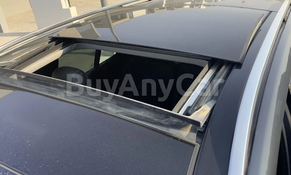 Vehicle photo 5