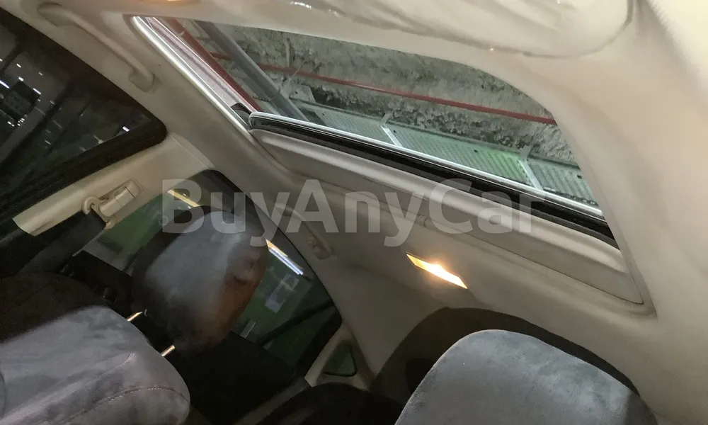 Vehicle photo 8