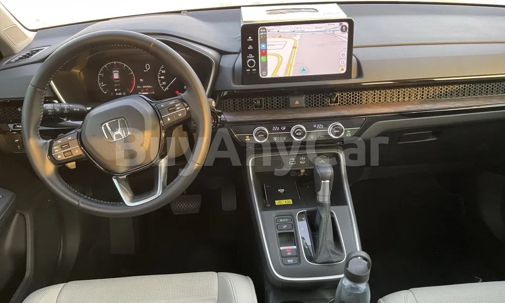 Vehicle photo 9