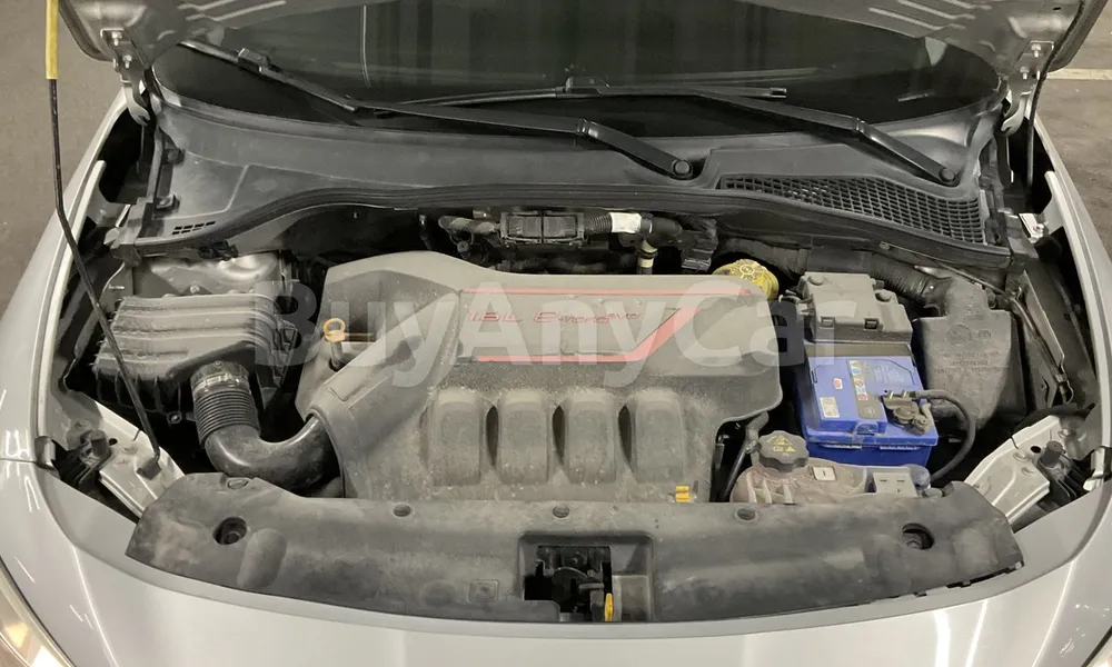 Vehicle photo 7