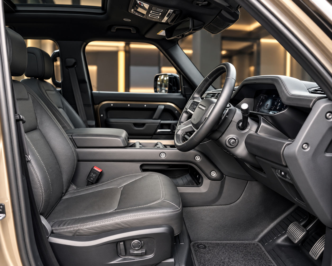 Land Rover Defender 
