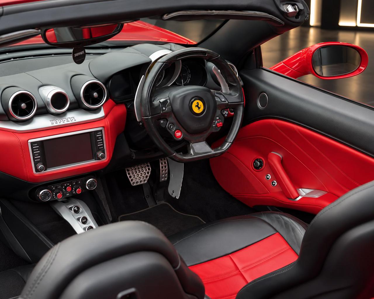 Ferrari California T 