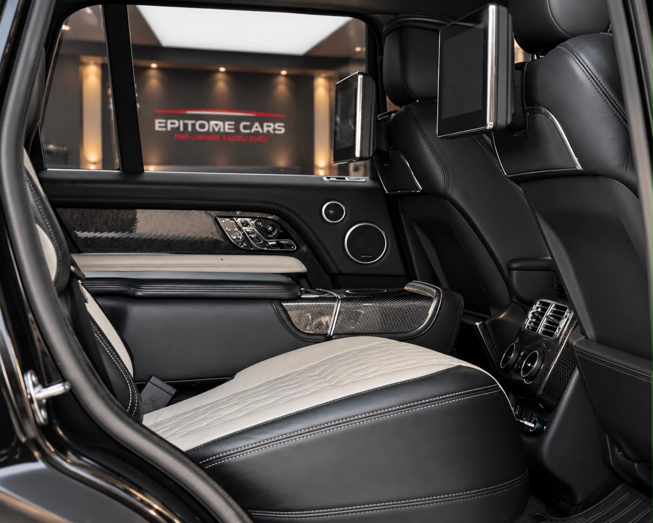 Range Rover Vogue SV Autobiography 