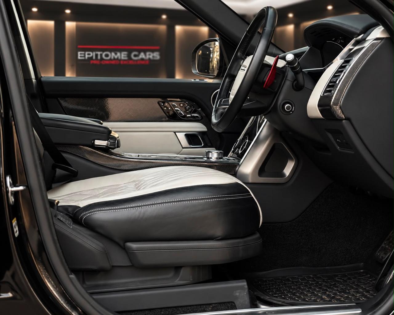 Range Rover Vogue SV Autobiography 