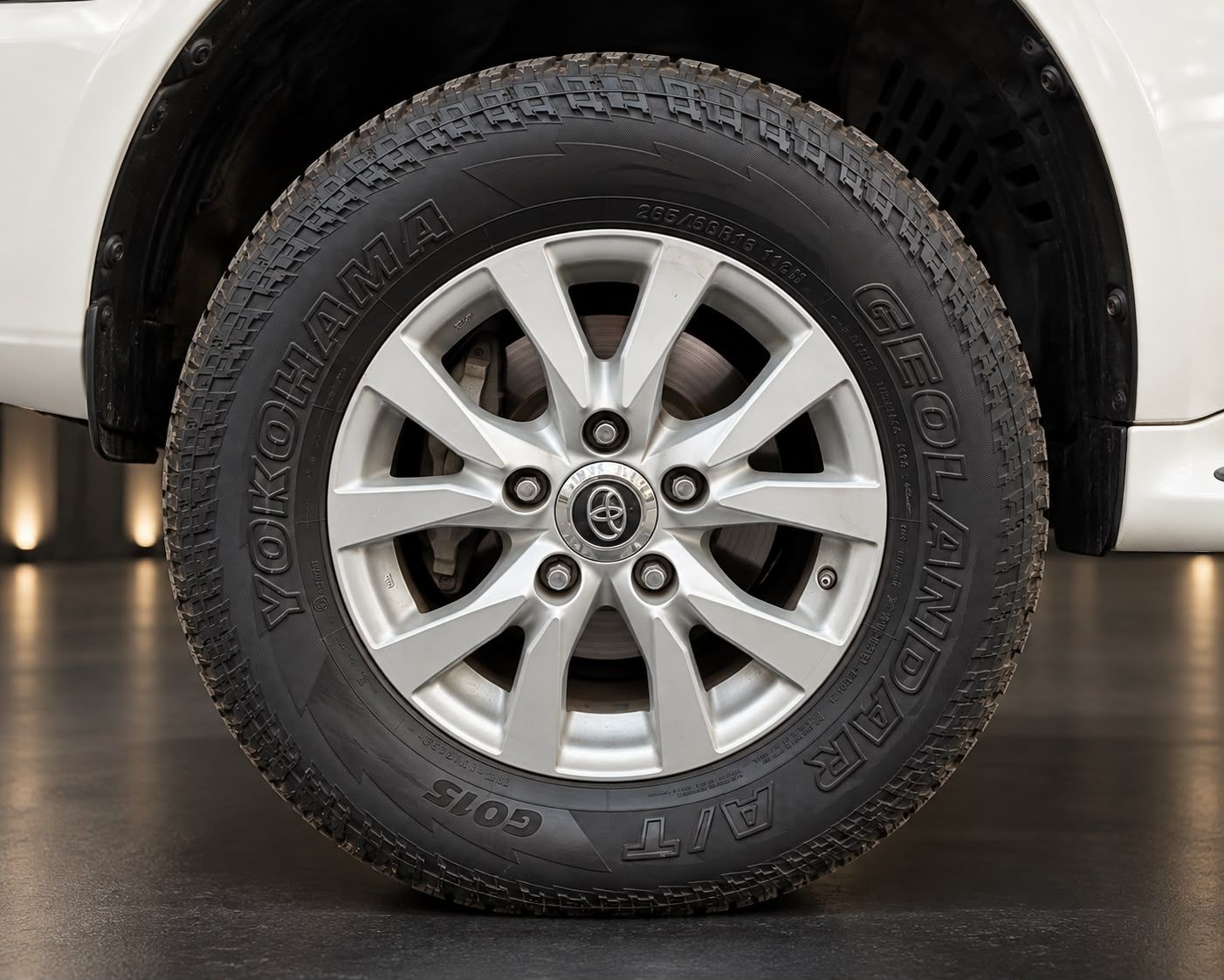 Toyota Land Cruiser 200
