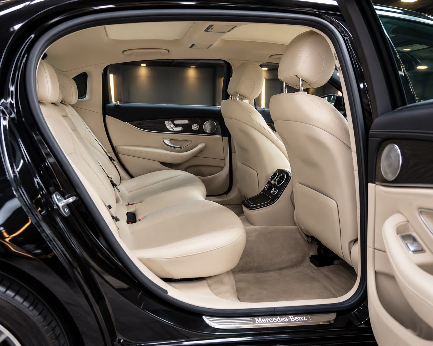 Mercedes Benz E200