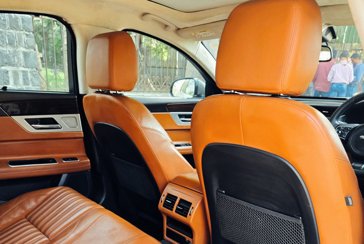 Jaguar XF Portfolio
