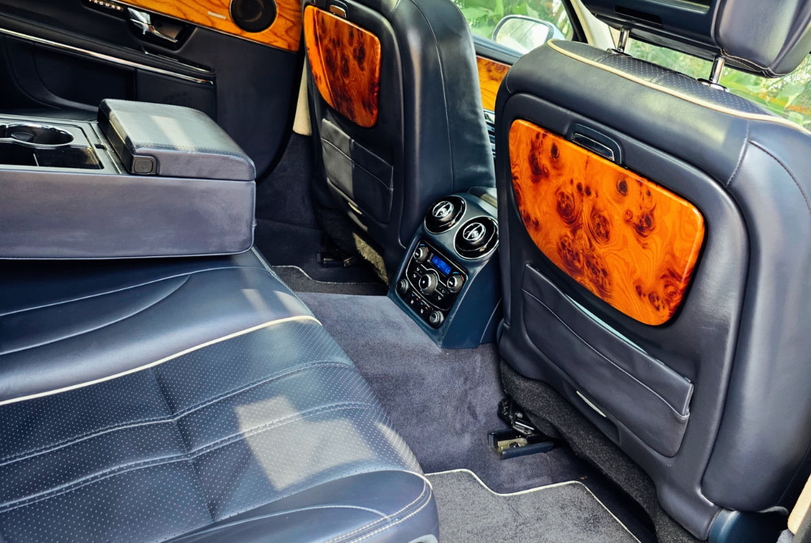 Jaguar XJL