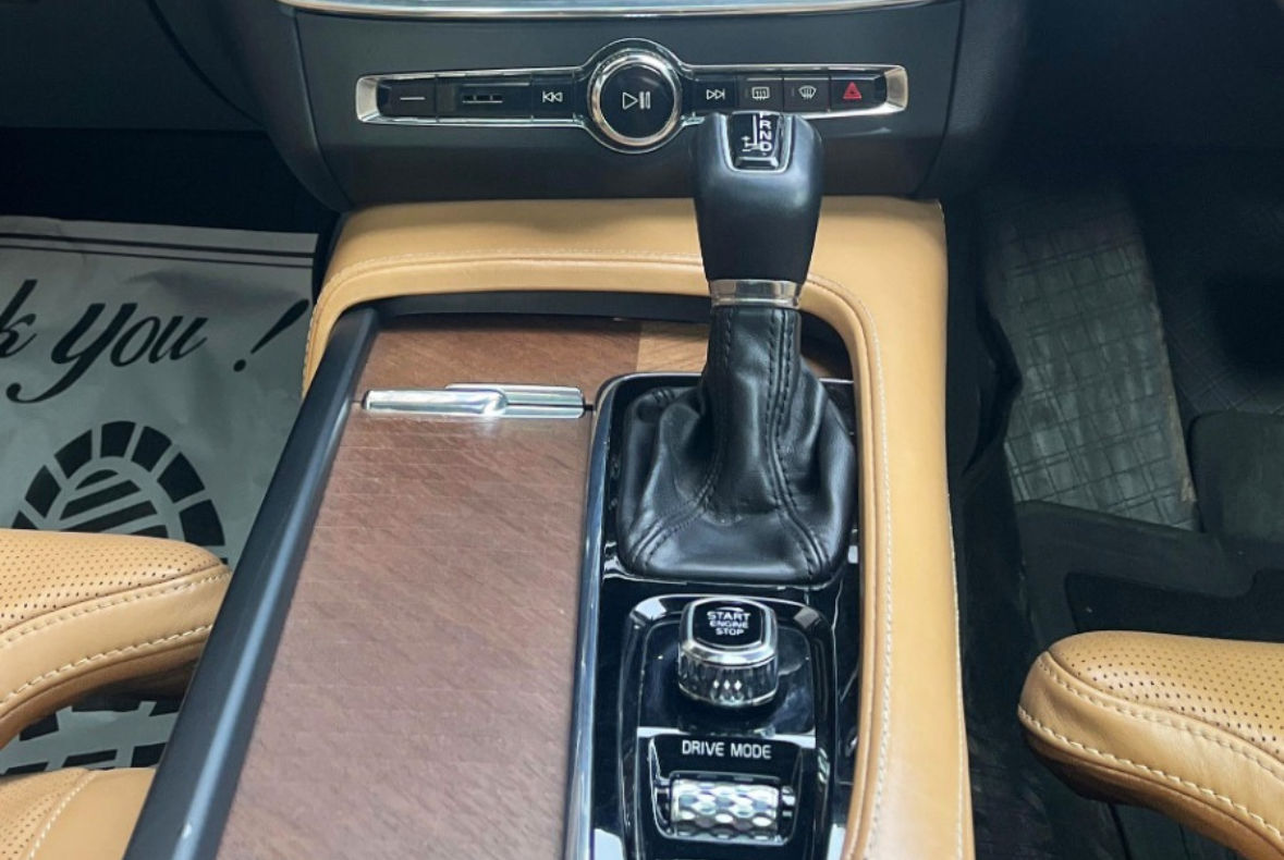 Volvo S90