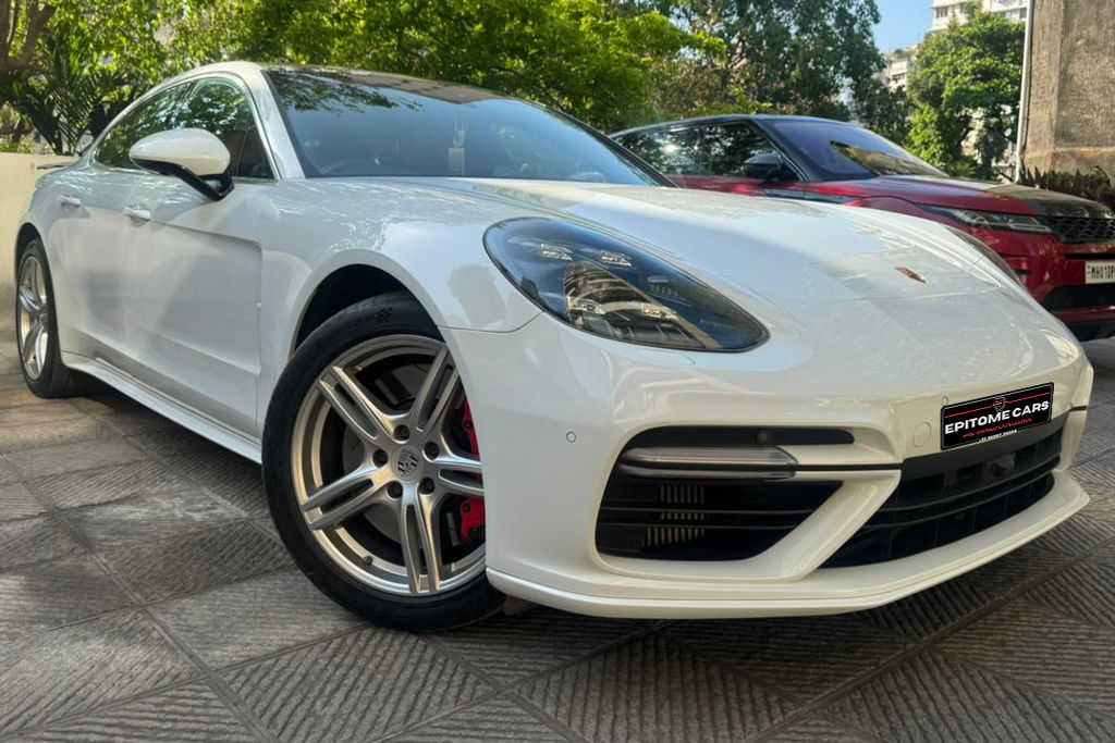 2018 Porsche Panamera Turbo