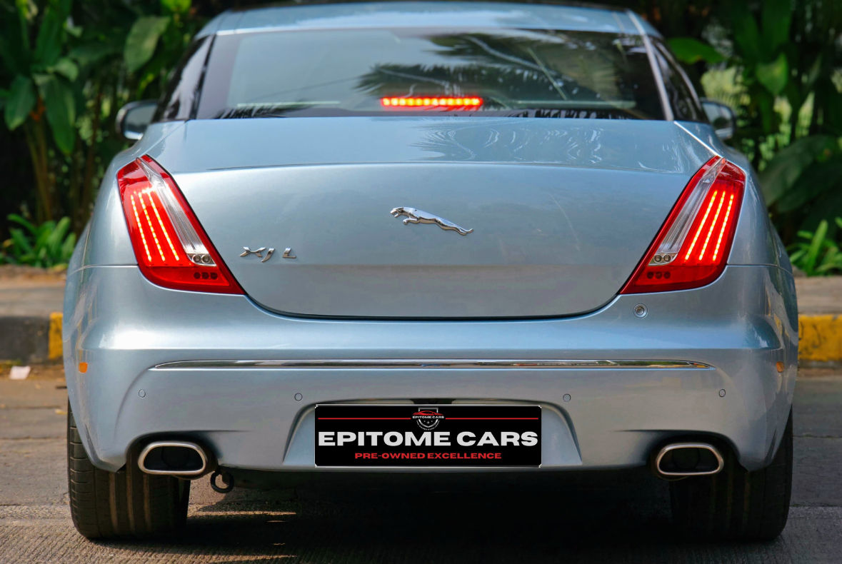 Jaguar XJL