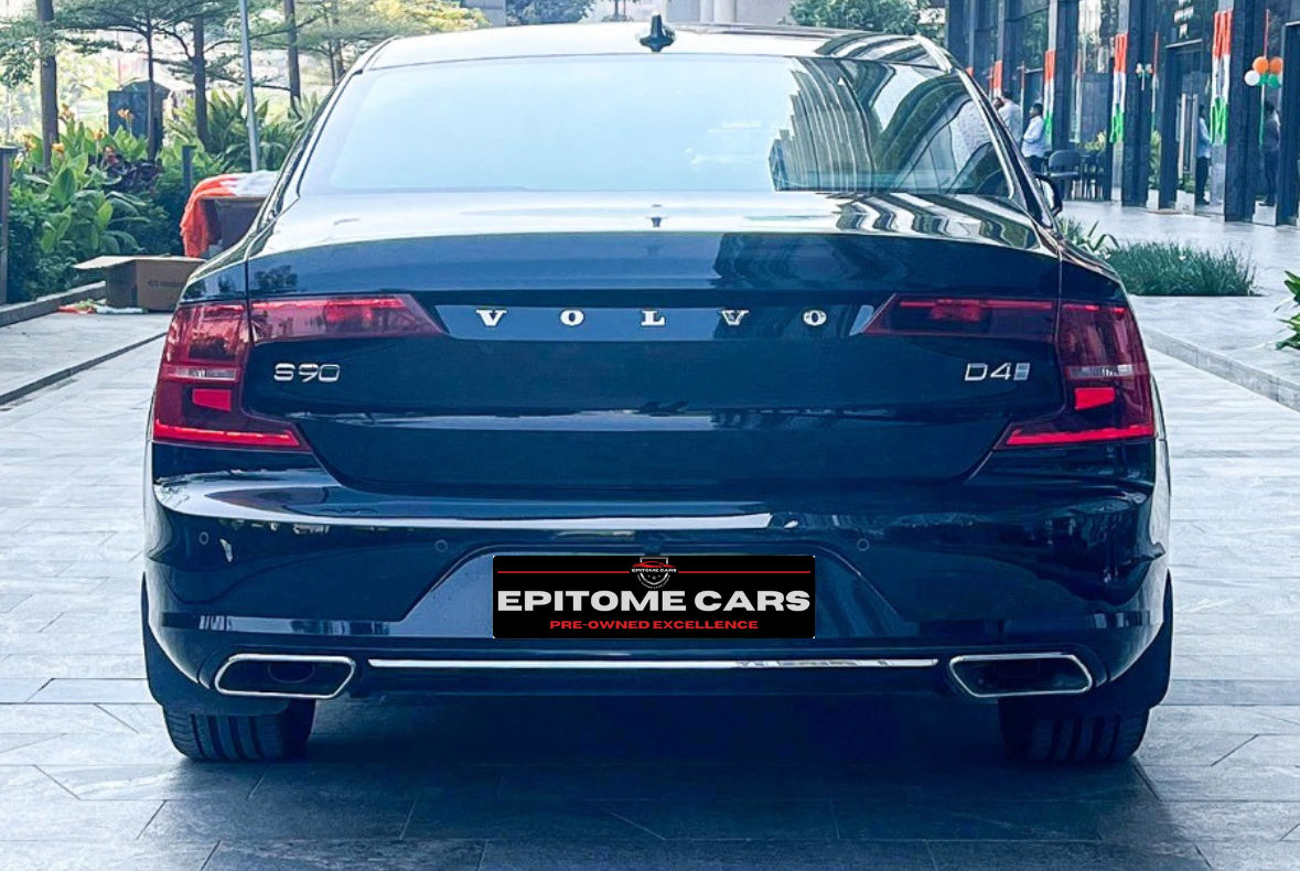 Volvo S90