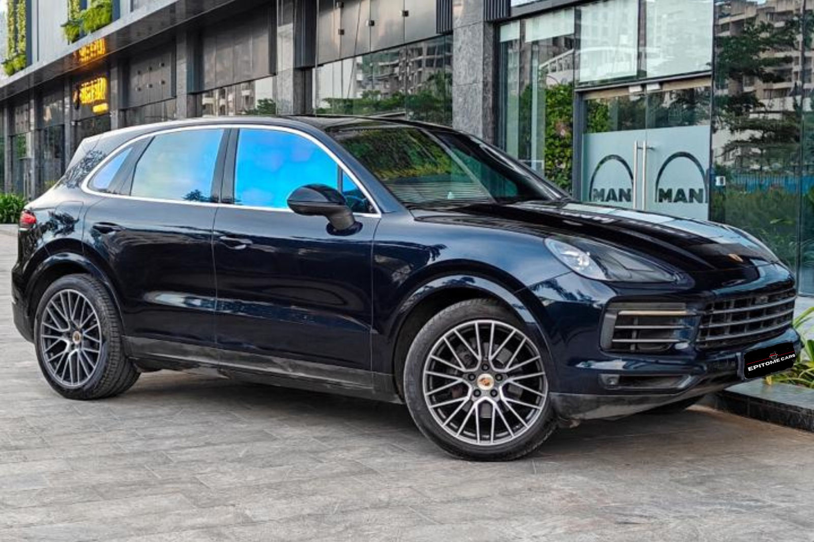 Porsche Cayenne Platinum Edition 
