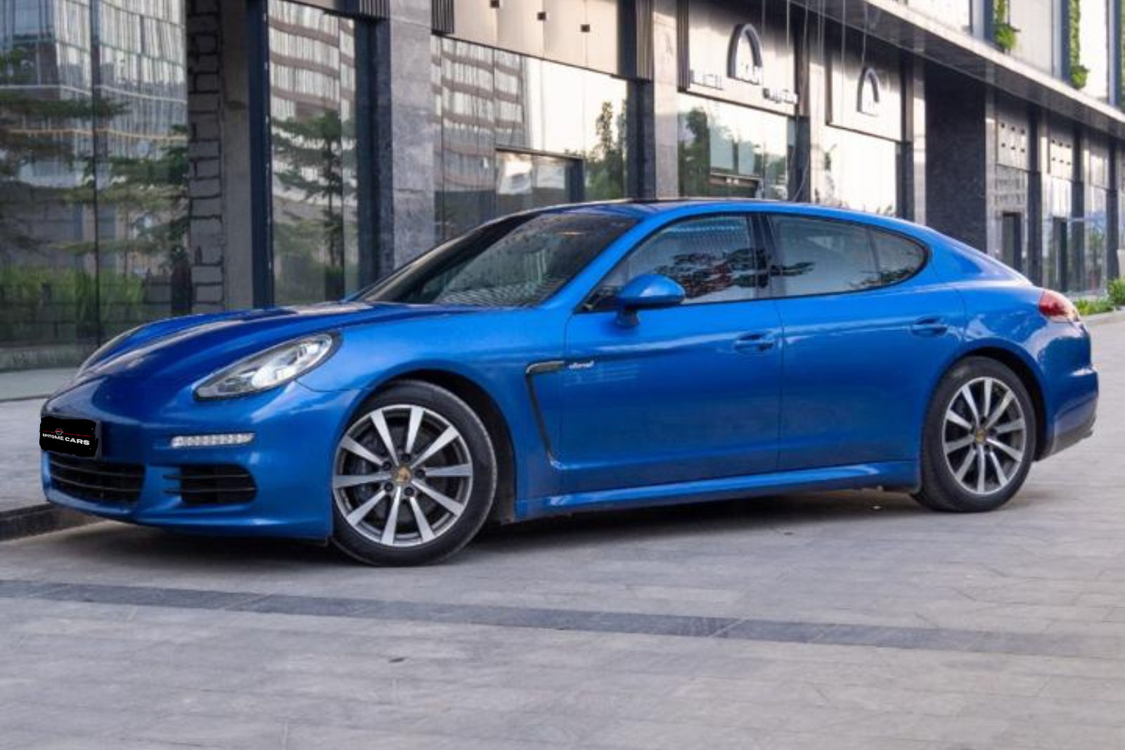 Porsche Panamera 4