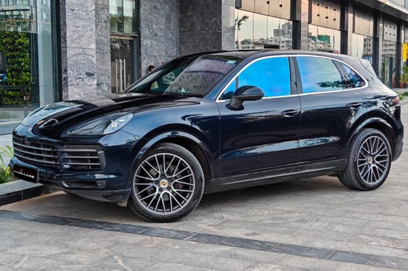 Porsche Cayenne Platinum Edition 