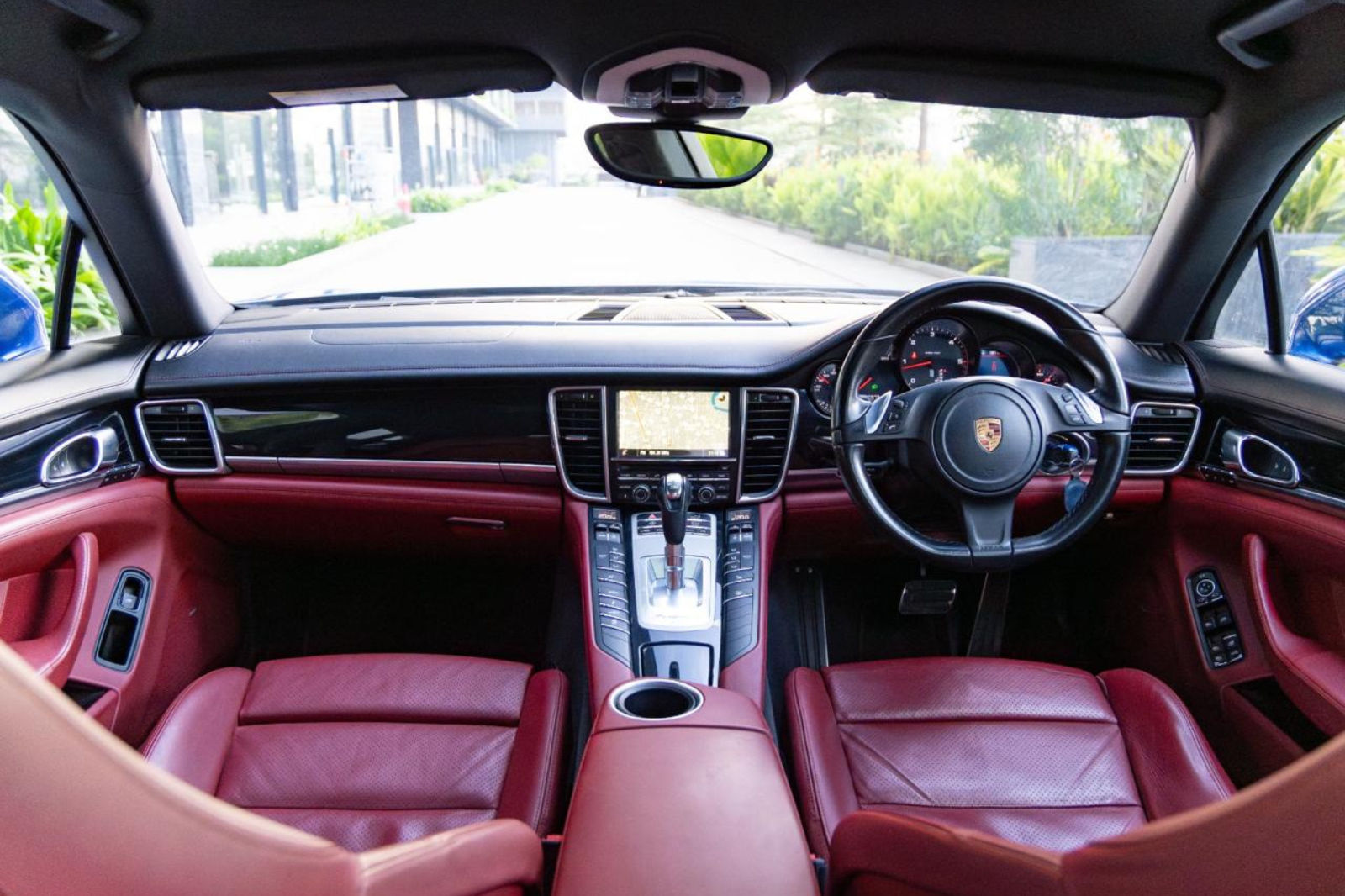 Porsche Panamera 4