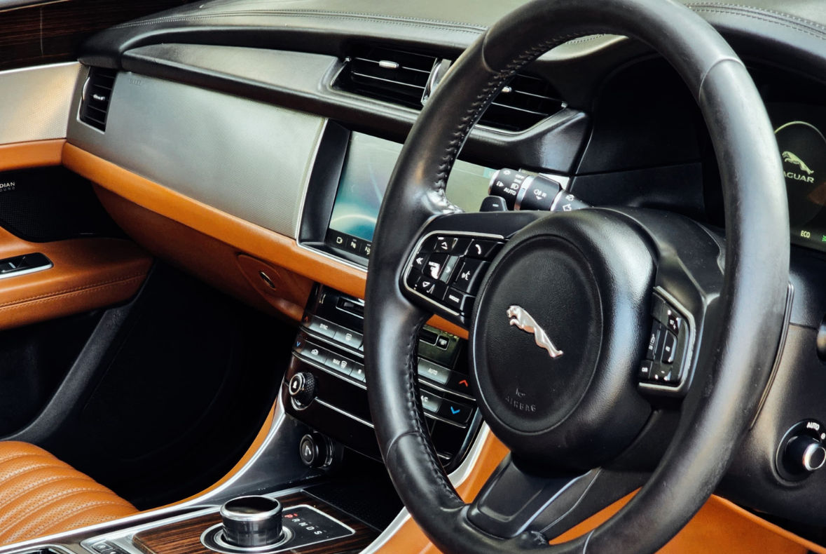 Jaguar XF Portfolio