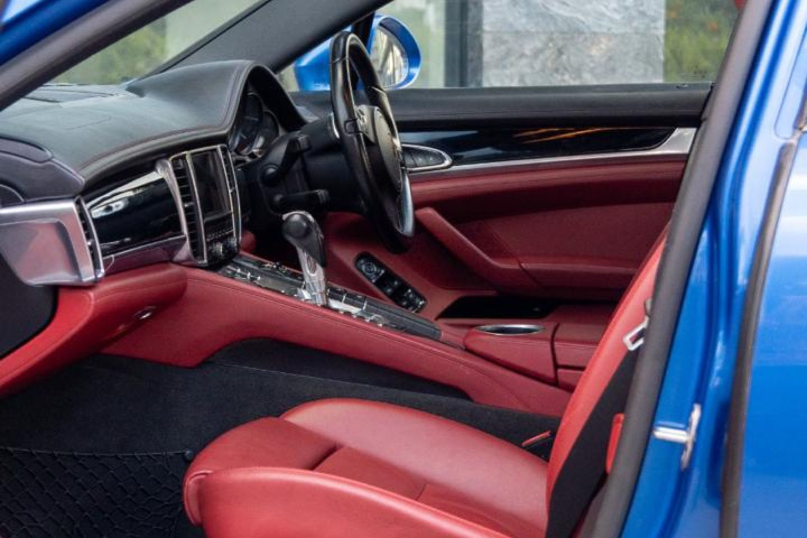 Porsche Panamera 4