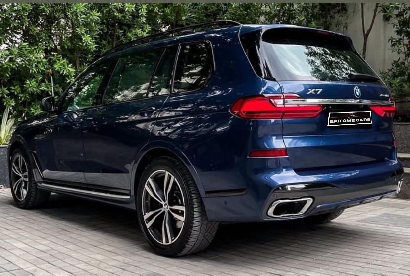 BMW X7 M40i 