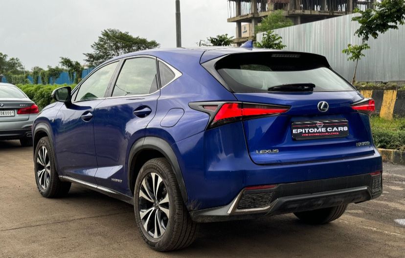 LEXUS NX300h