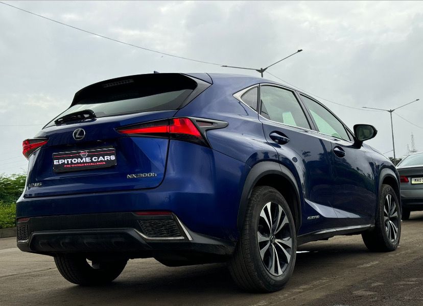 LEXUS NX300h