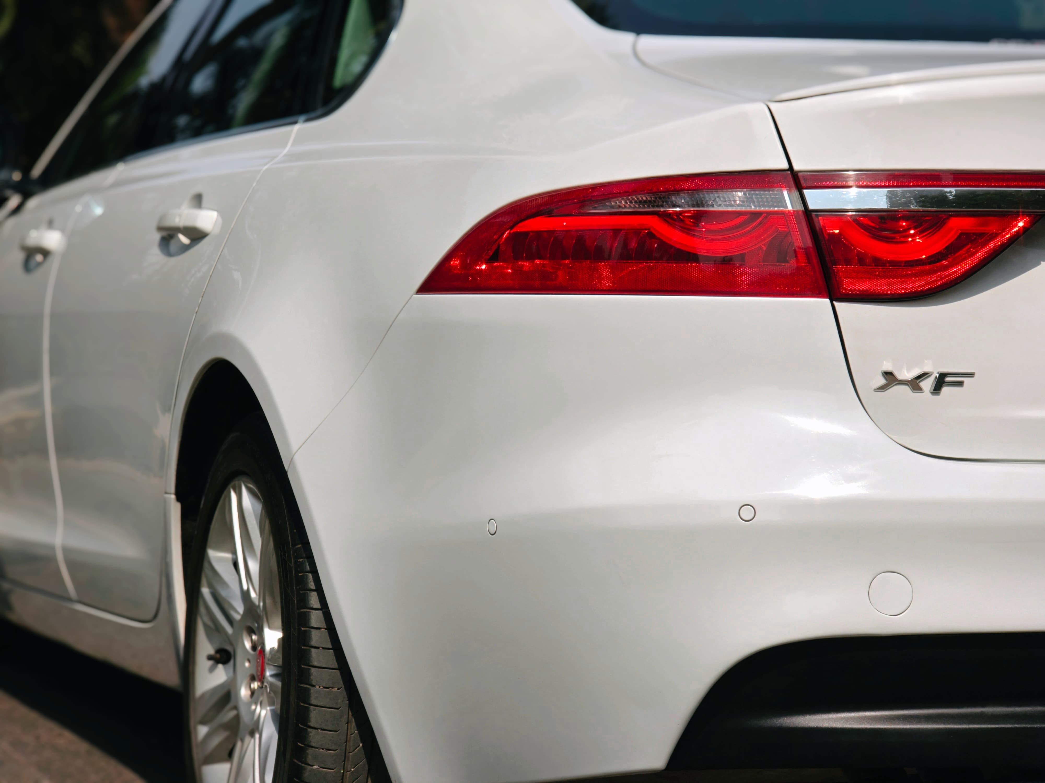 Jaguar XF Portfolio