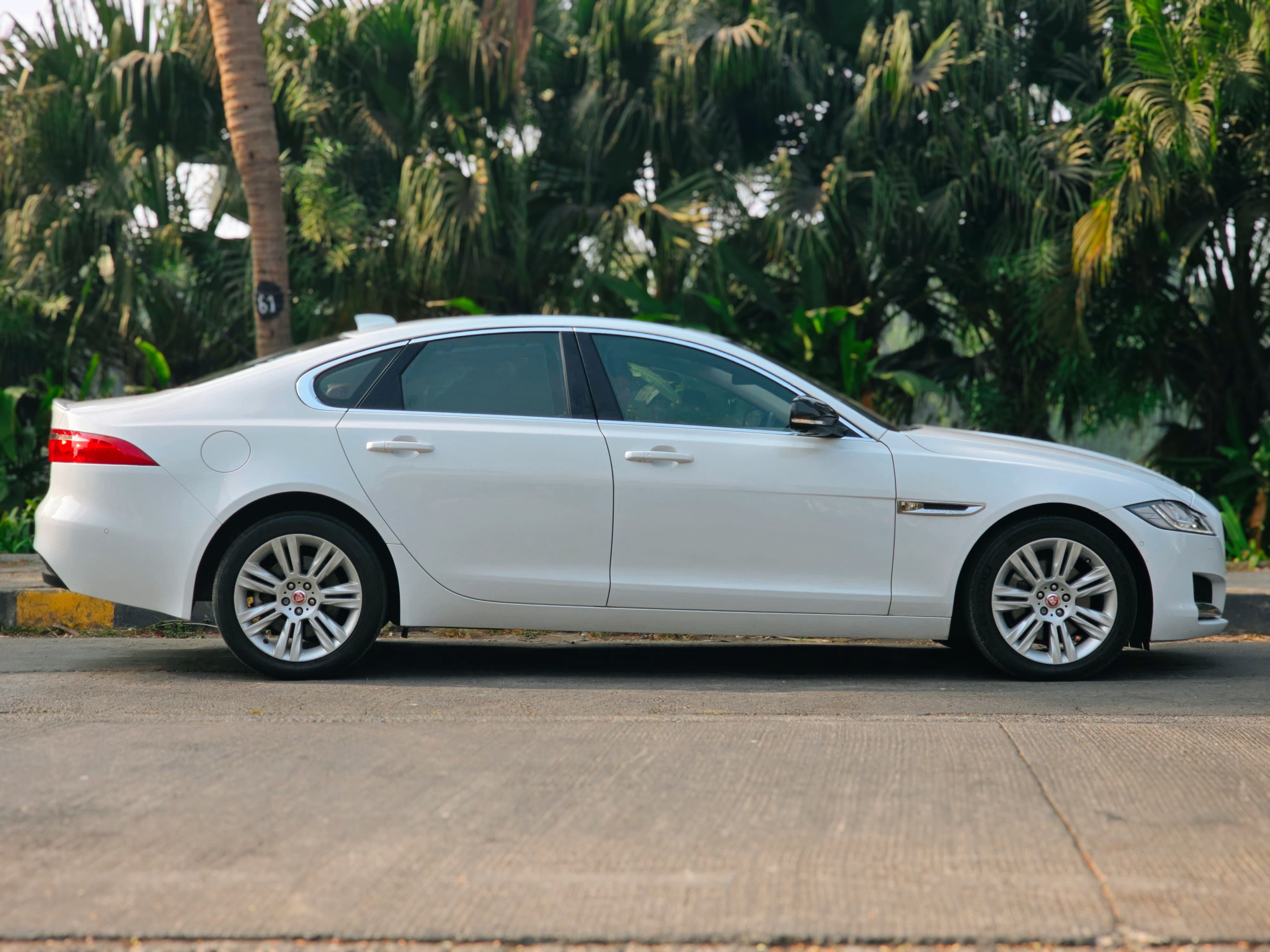Jaguar XF Portfolio