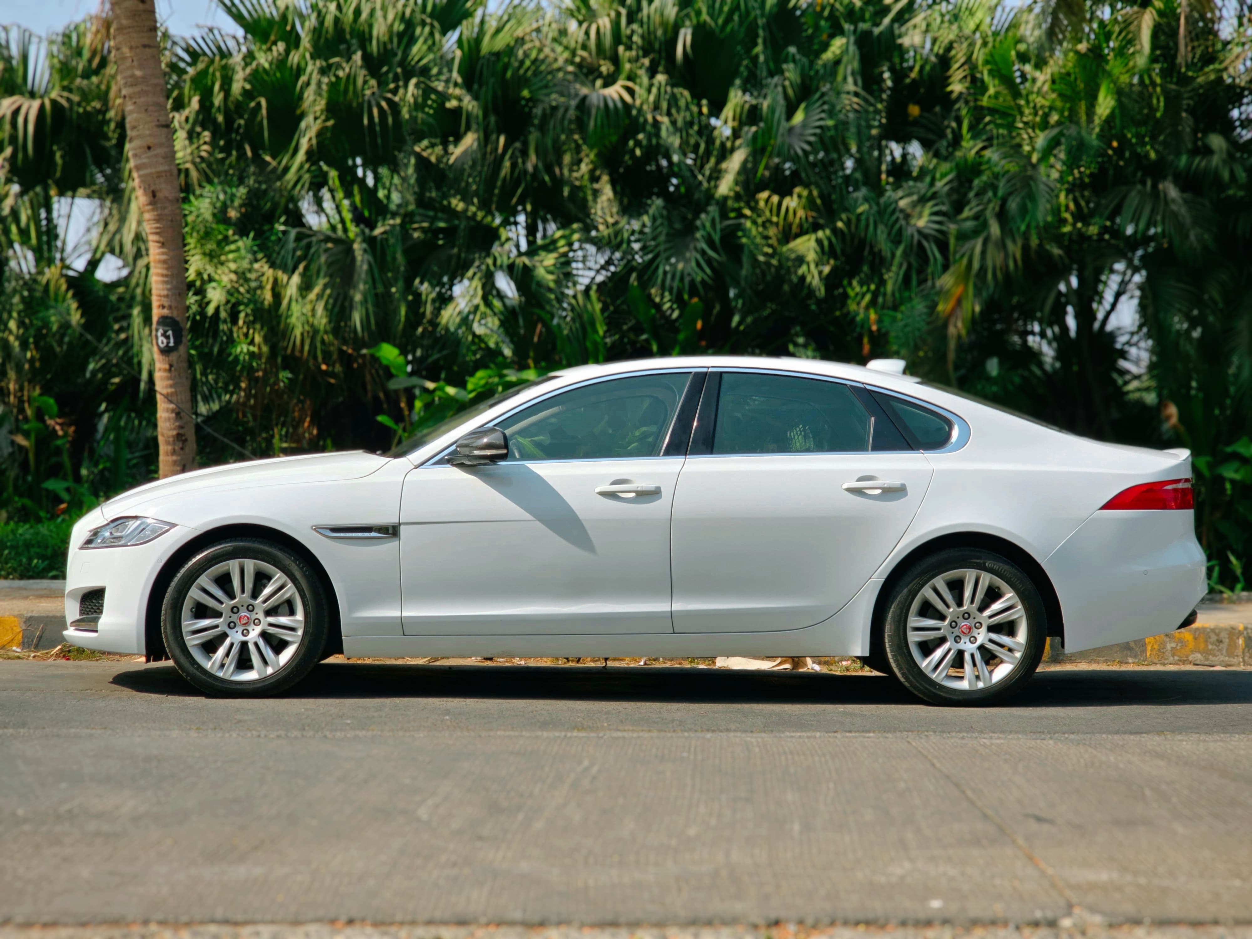 Jaguar XF Portfolio