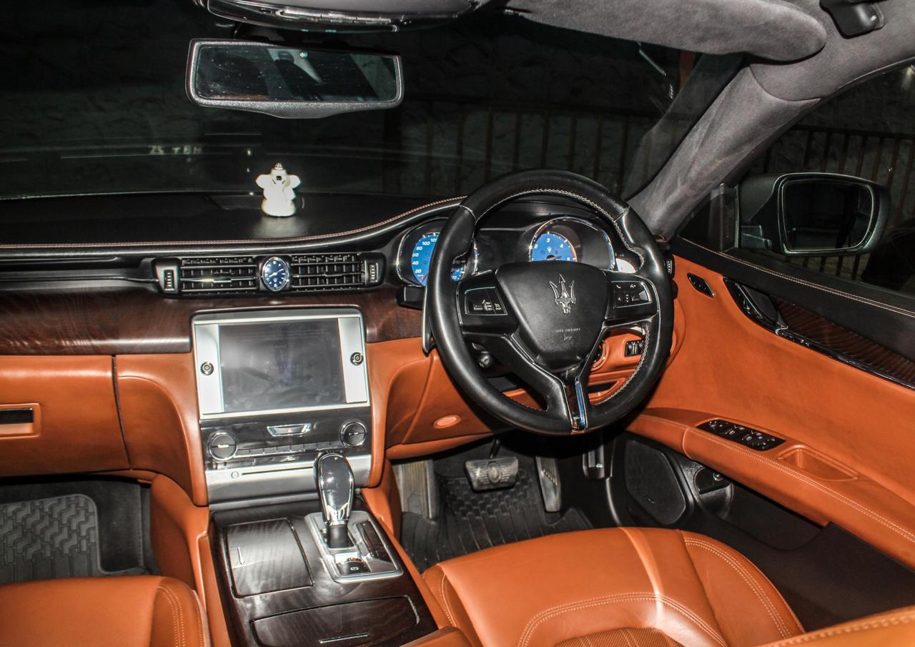 Maserati Quattroporte 