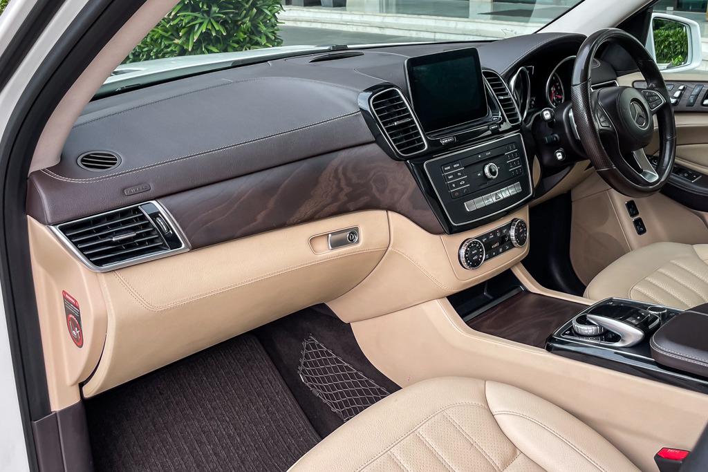 Mercedes Benz GLS350D