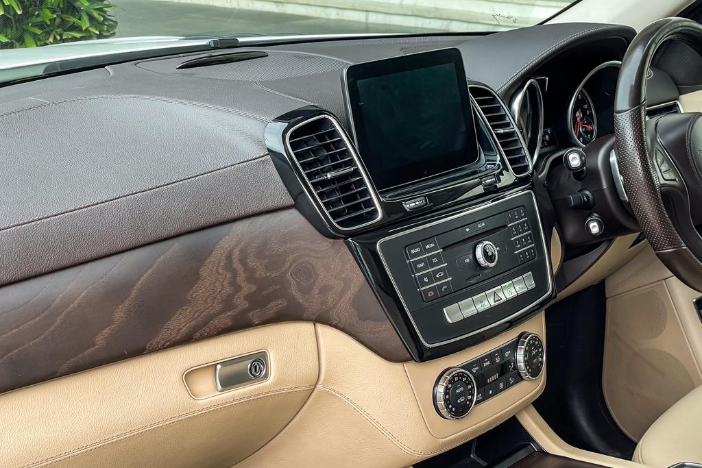 Mercedes Benz GLS350D