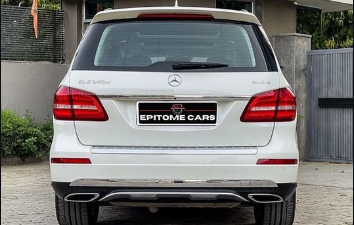 Mercedes Benz GLS350D