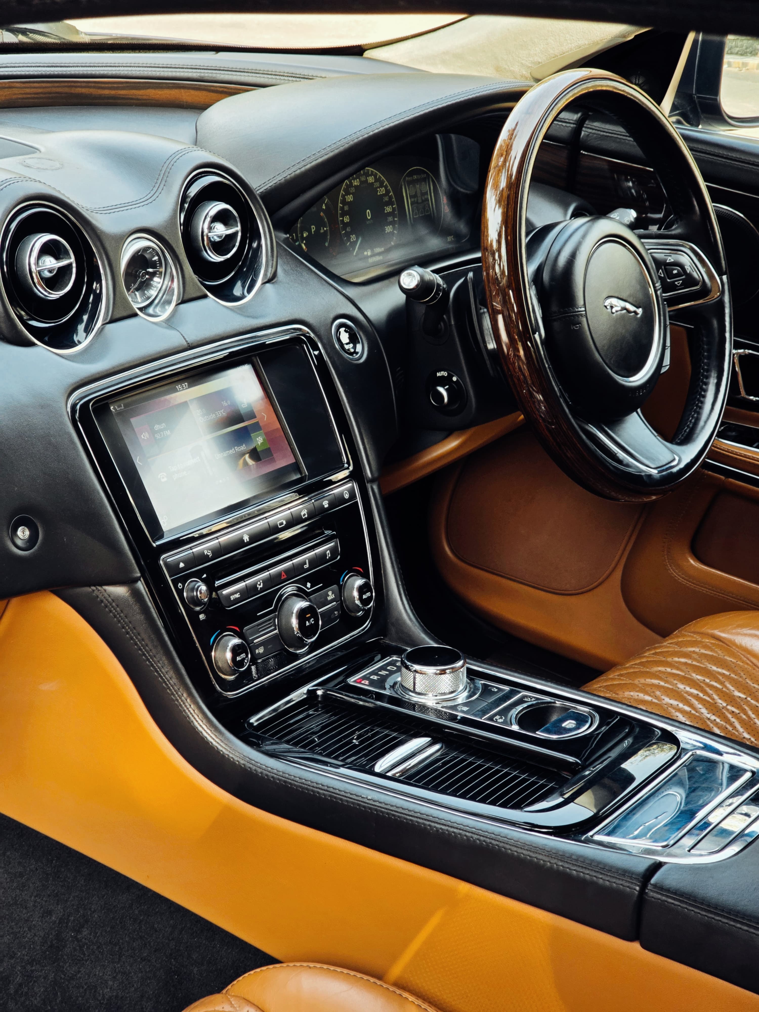 Jaguar XJL