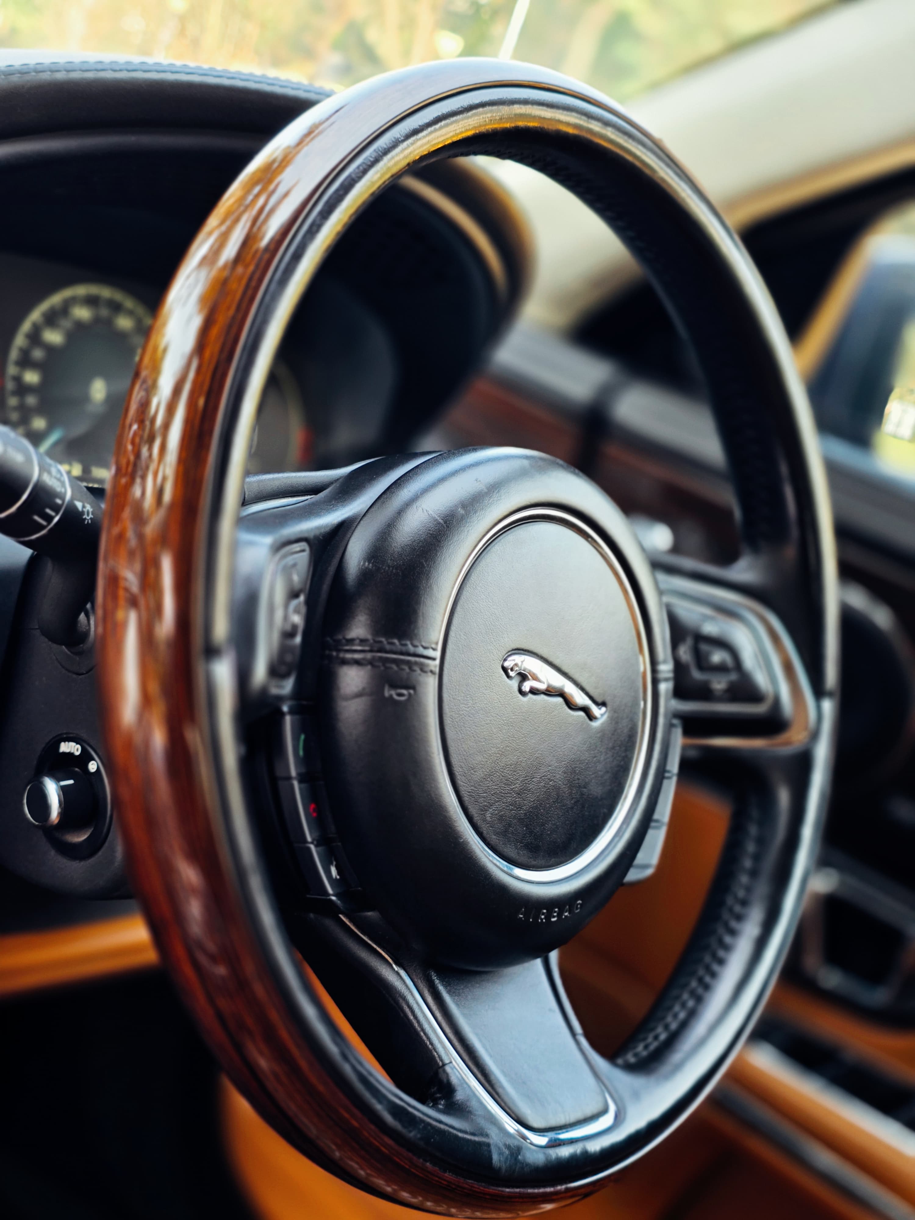 Jaguar XJL