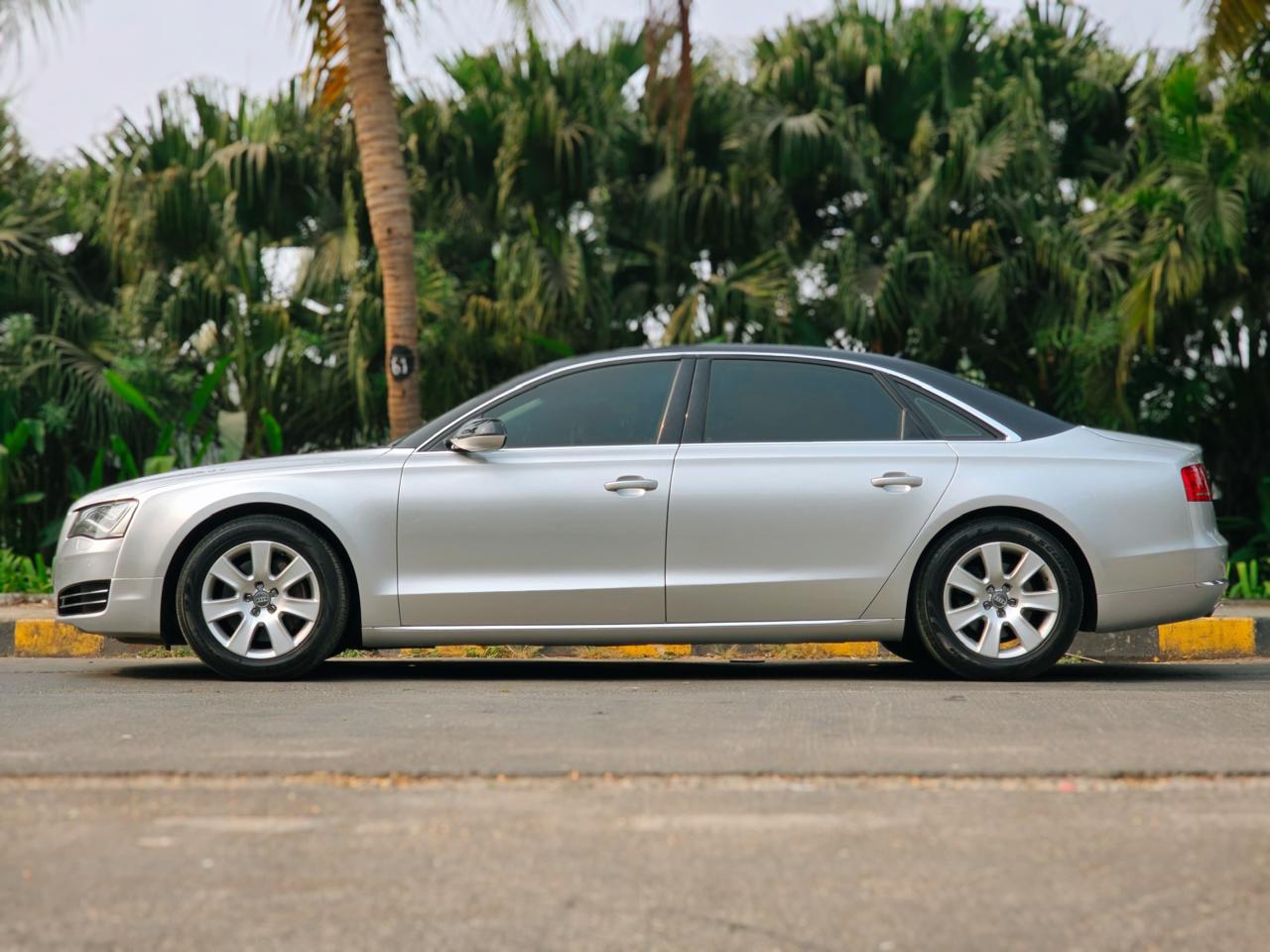 AUDI A8L