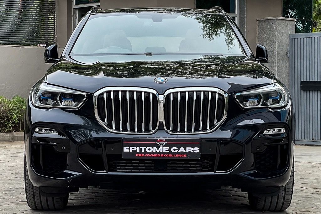 2021  BMW X5 M40i