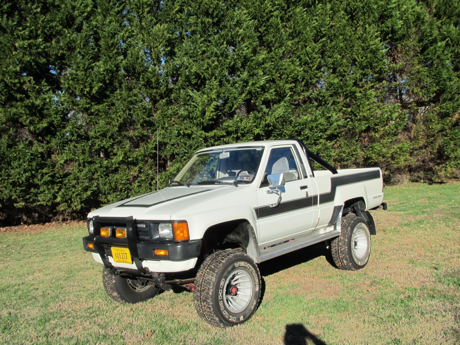 1985 Toyota Pickup Truck @ Pickups for sale