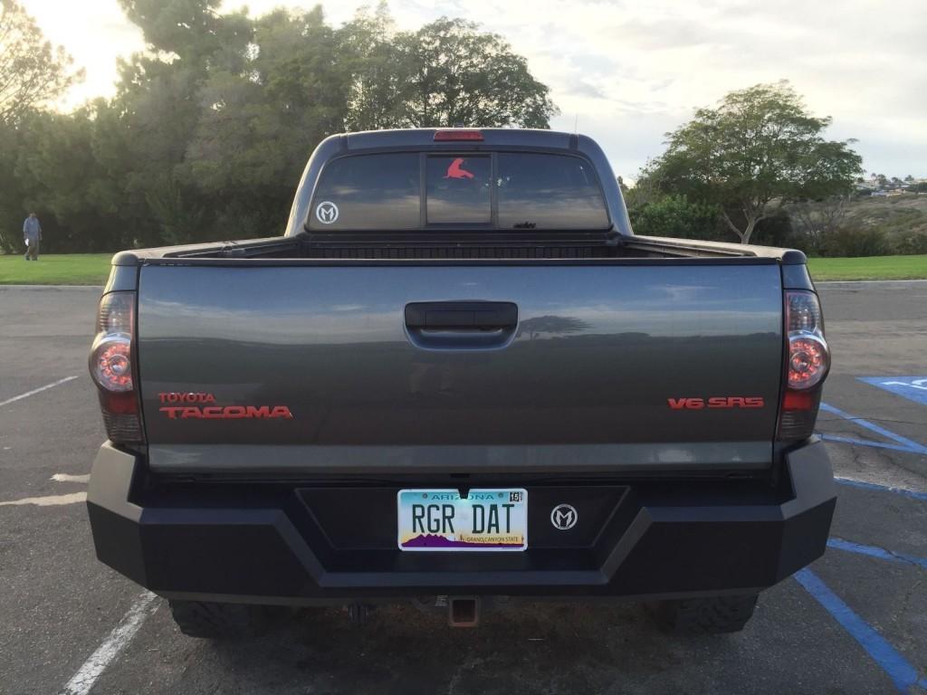 2010 Toyota Tacoma 4X4 SPORT