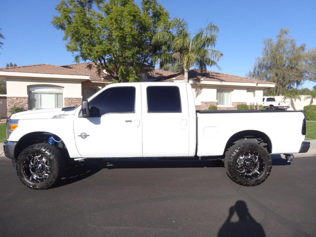 2013 Ford F 350 Lariat Fully loaded