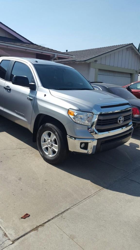 2015 Toyota Tundra SR5 Crew Cab Pickup 4 Door 5.7L