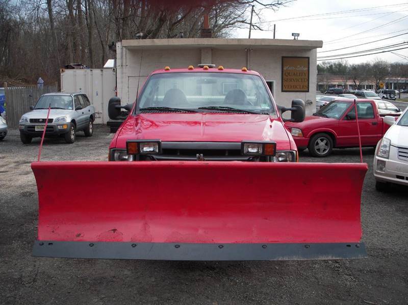 2001 Ford F-250 XL Standard Cab Pickup with Plow