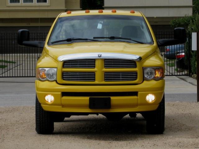 Manual trans 2005 Dodge Ram 2500 Diesel pickup