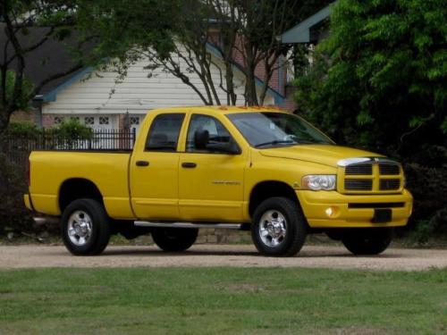 Manual trans 2005 Dodge Ram 2500 Diesel pickup