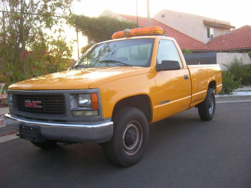 Low miles 1998 GMC Sierra pickup