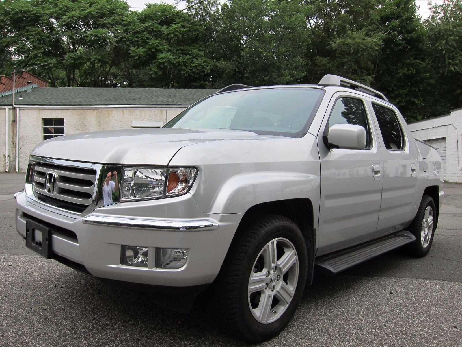 Loaded 2014 Honda Ridgeline RTL pickup for sale