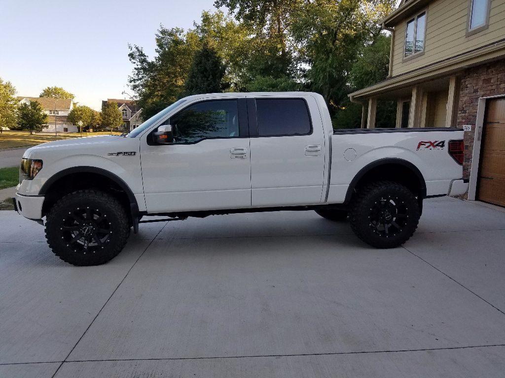 loaded 2013 Ford F 150 Fx4 pickup