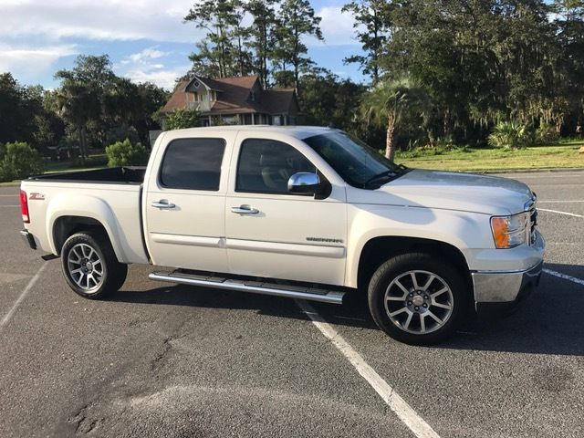 no issues 2013 GMC Sierra 1500 SLE pickup