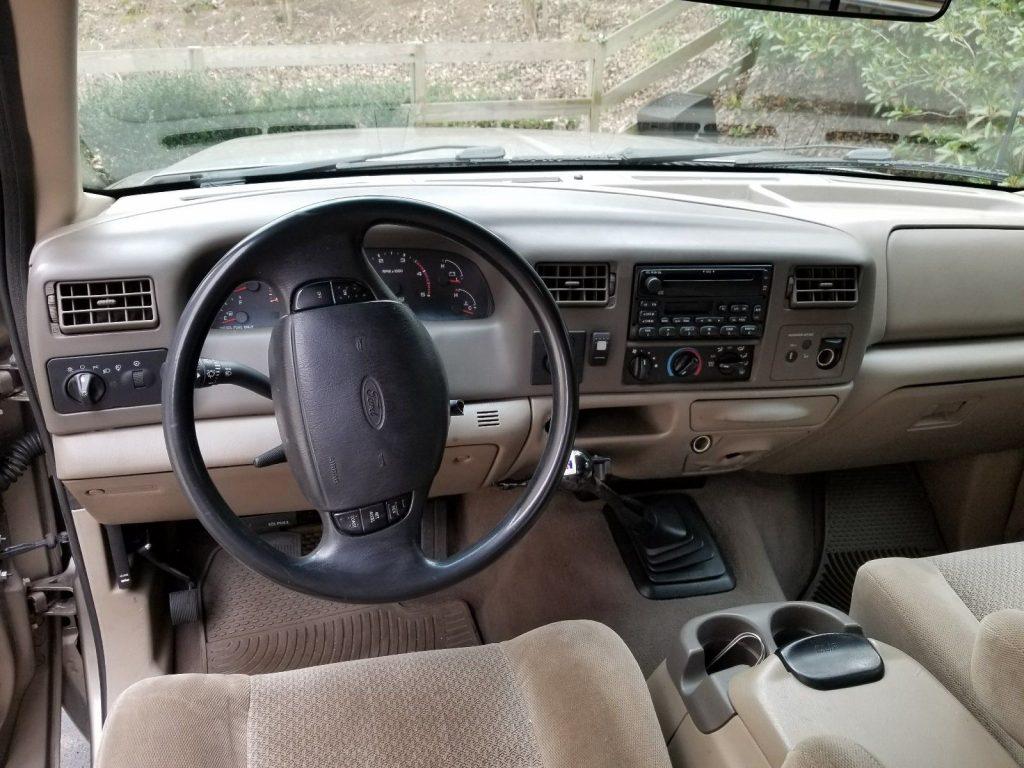 short bed 2002 Ford F 250 XLT pickup