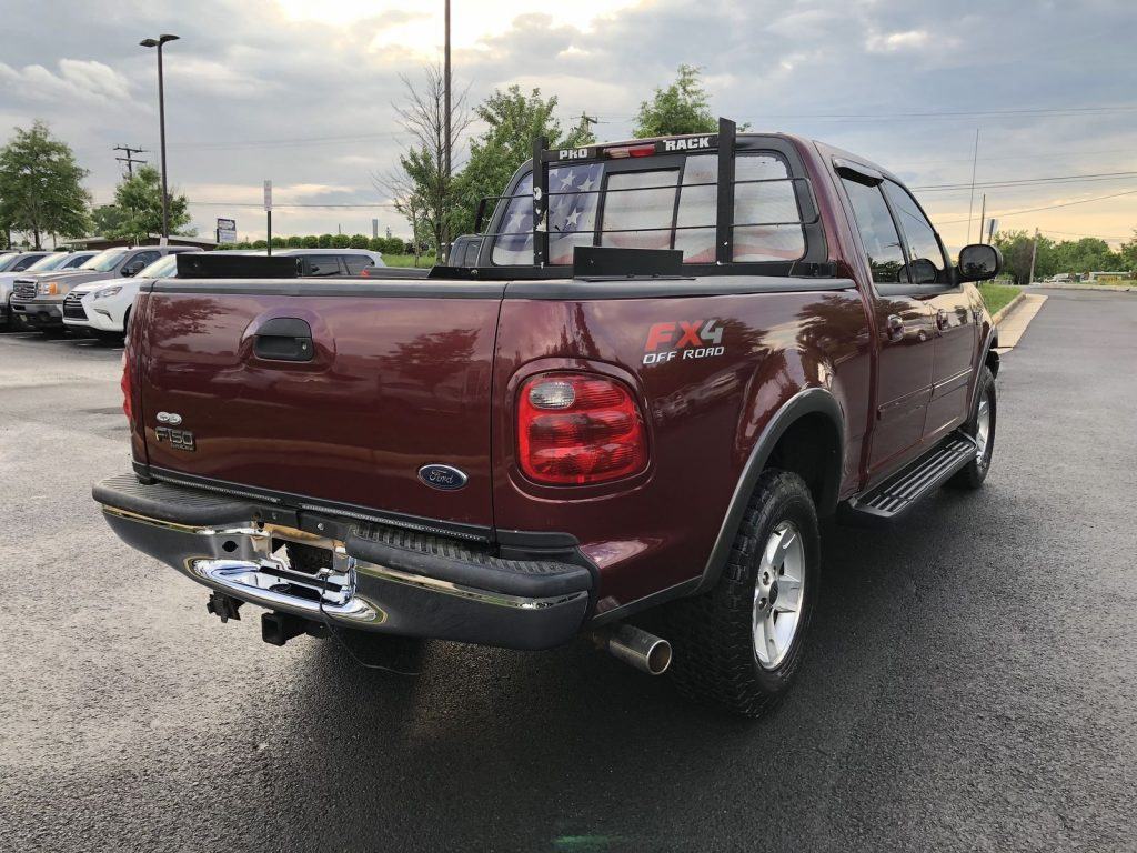well maintained 2003 Ford F 150 XLT pickup