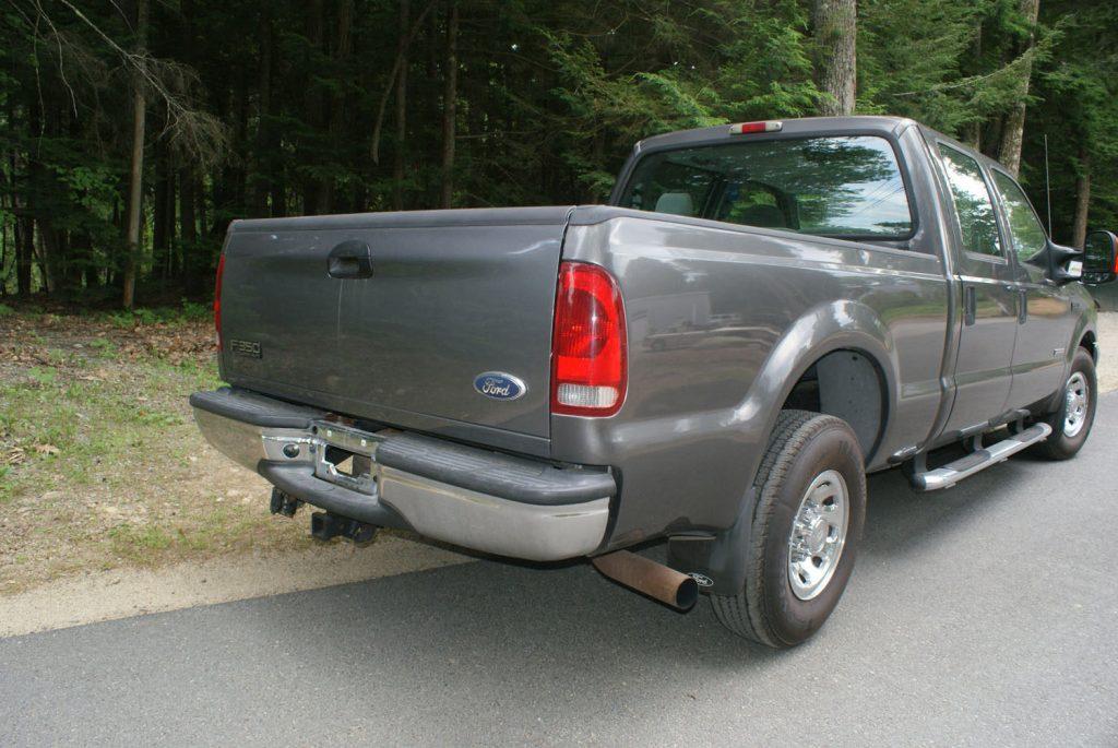 super clean 2004 Ford F 250 XLT pickup